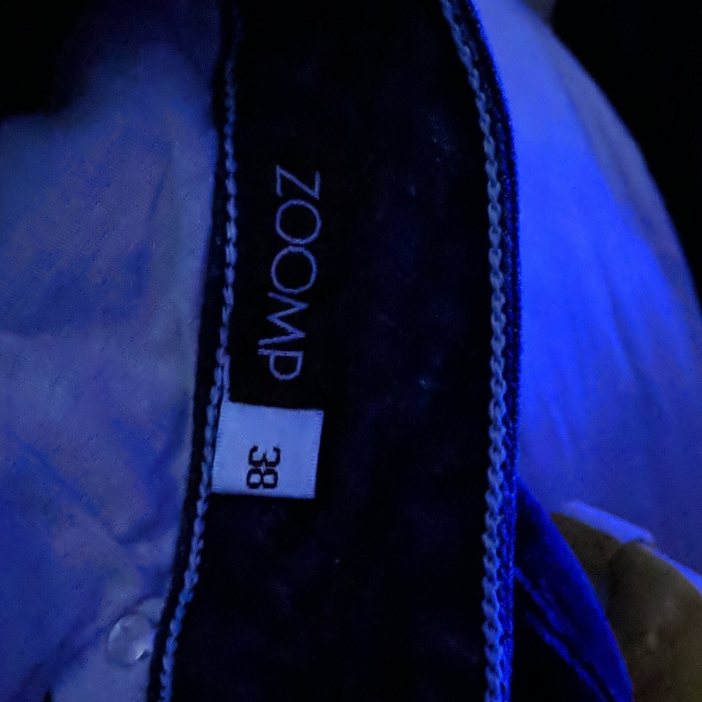 Jeans - Picture 3 of 4